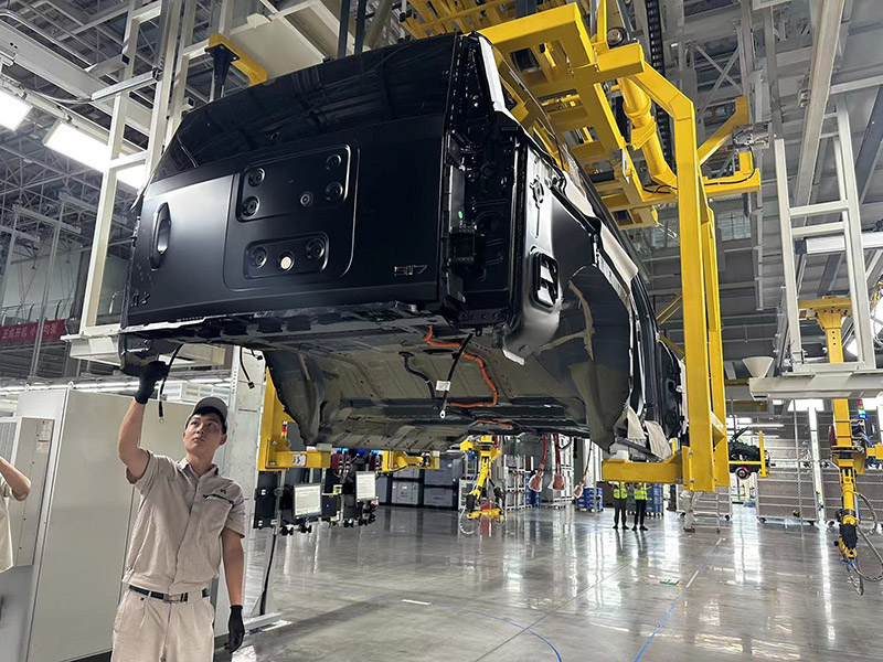 新能源汽車產(chǎn)業(yè)工廠_1