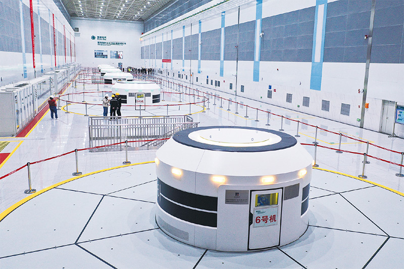 以制造強國建設(shè)為重心，加快推進(jìn)新型工業(yè)化